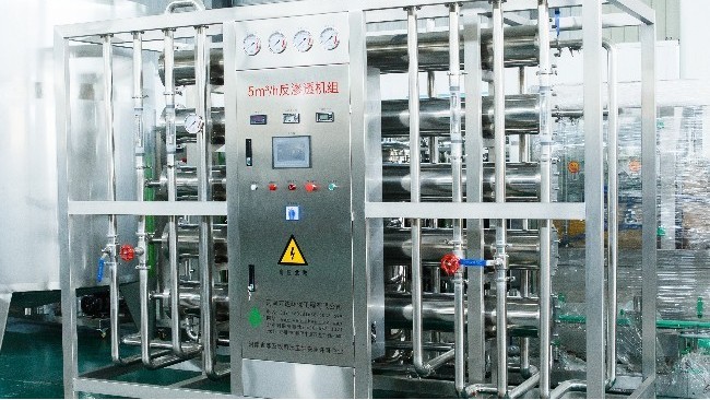 工業(yè)反滲透水處理設(shè)備價(jià)格多少錢(qián)，看完就知道