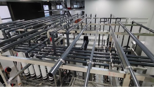 工業用水反滲透膜純水廠家關于水處理設備的詳解