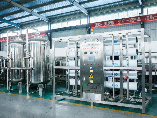 一級(jí)反滲透制水設(shè)備 一級(jí)反滲透制水設(shè)備