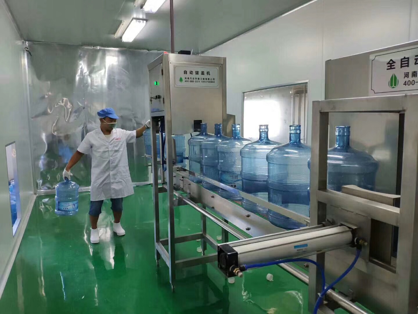 全自動(dòng)礦泉水生產(chǎn)線設(shè)備價(jià)格