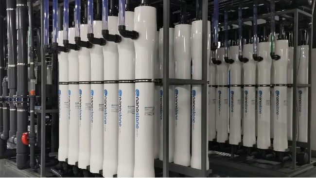 反滲透純凈水設備生產廠家-25t反滲透水處理設備